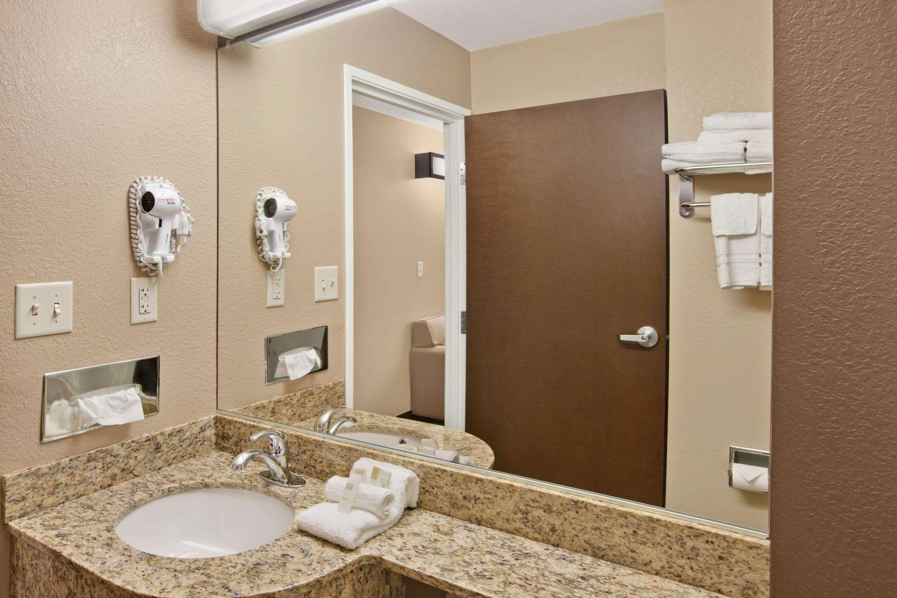 Microtel Inn & Suites-Sayre, Pa Екстериор снимка